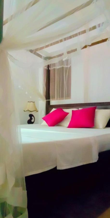 Shady Edge Hotel Unawatuna Kültér fotó