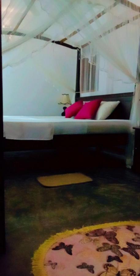 Shady Edge Hotel Unawatuna Kültér fotó