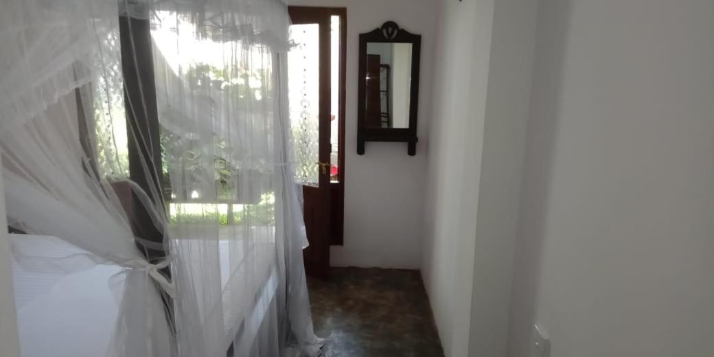 Shady Edge Hotel Unawatuna Kültér fotó