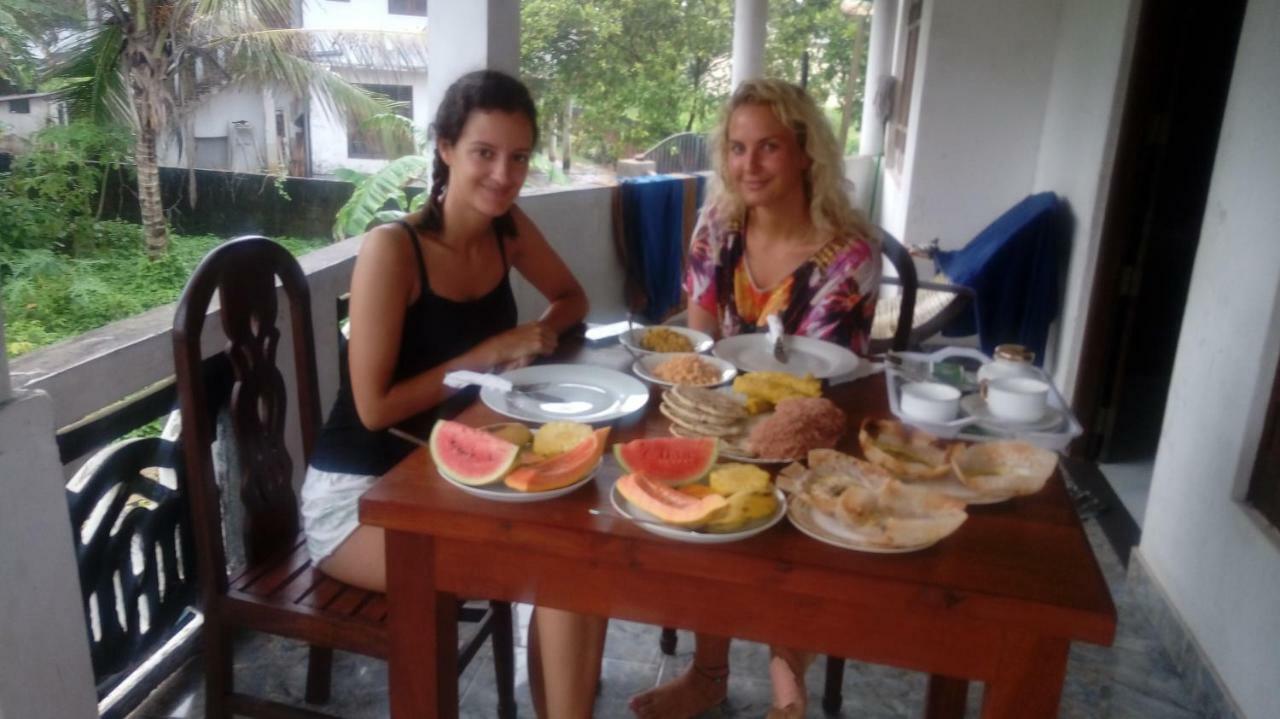 Shady Edge Hotel Unawatuna Kültér fotó